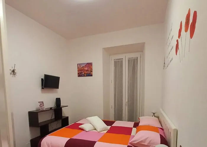 Casa Sinuessa Roma